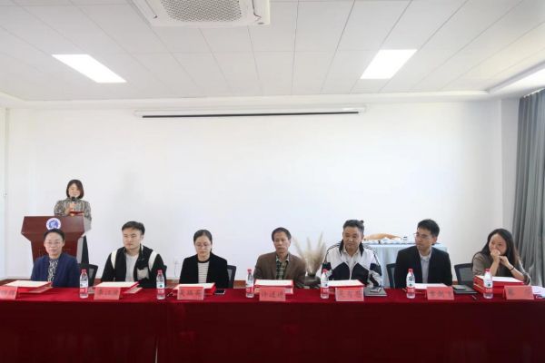 08598306-4BAF-483E-9323-9C6741168D96